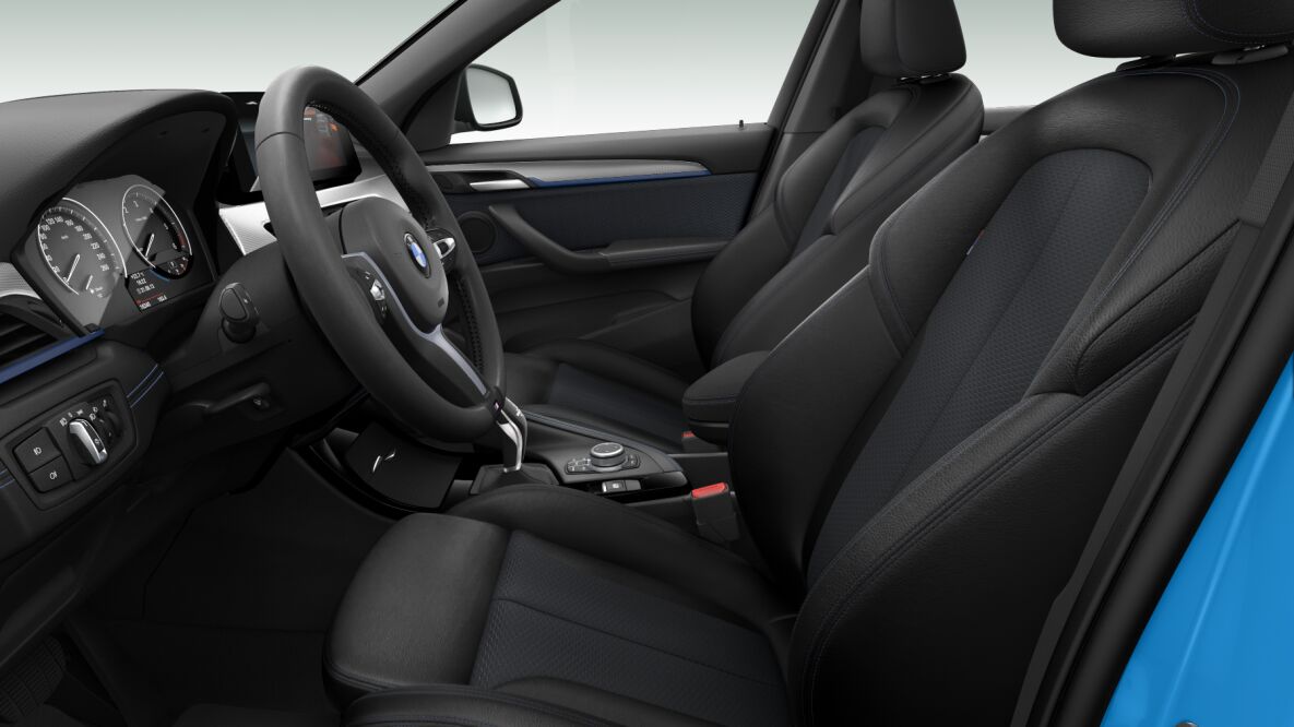 BMW BMW X im Innenraum seitlich