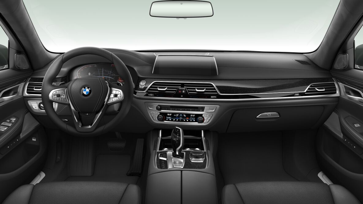 BMW BMW 7er im Innenraum von vorne