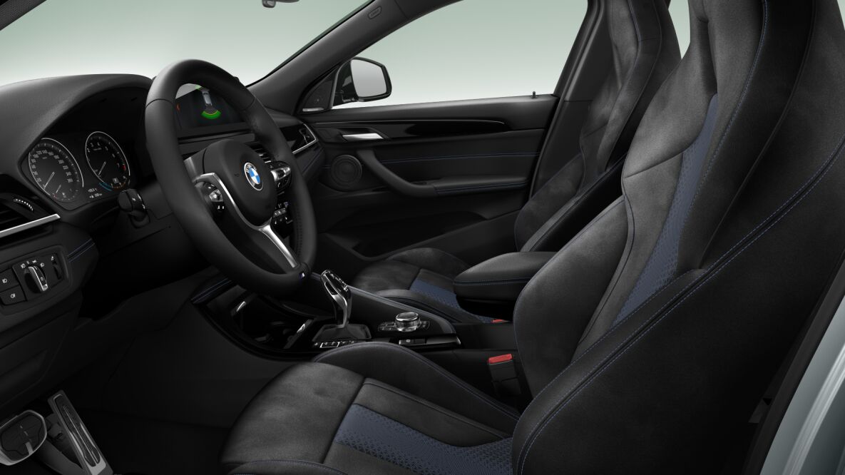 BMW BMW X im Innenraum seitlich