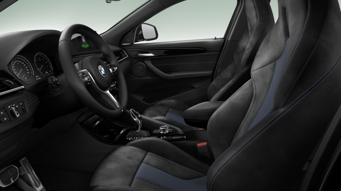 BMW BMW X im Innenraum seitlich