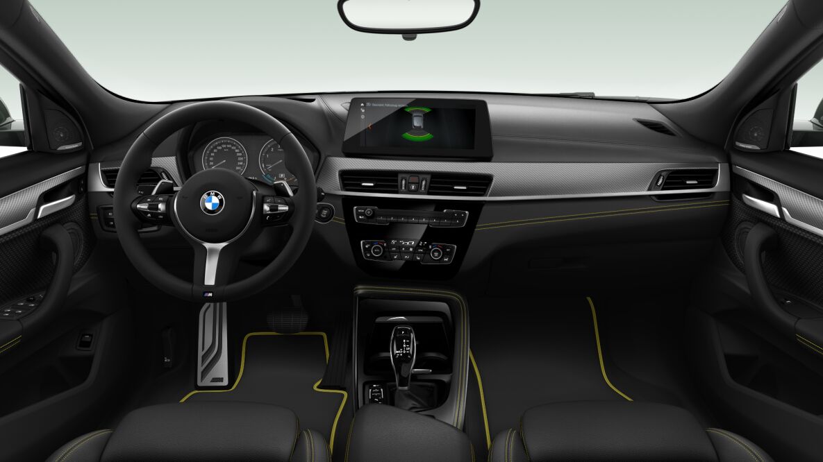 BMW BMW X im Innenraum von vorne
