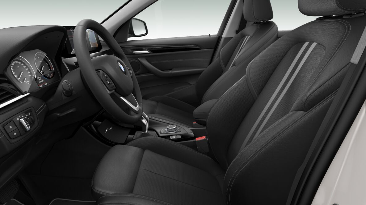 BMW BMW X im Innenraum seitlich BMW BMW X im Innenraum seitlich